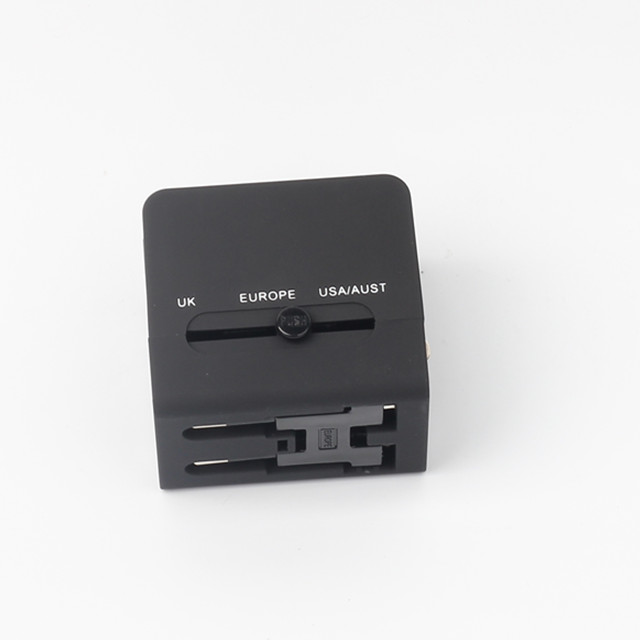 多合一 全球通用 USB 旅行适配器 2 USB 充电器 3