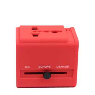 13680B 通用旅行适配器 |带 USB 充电器的 4 合 1 全球插头 | BSCI工厂|信天游
