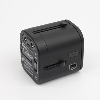 13685C 通用旅行适配器插座插头多插头插座 4500mA 全球壁式 USB 充电器